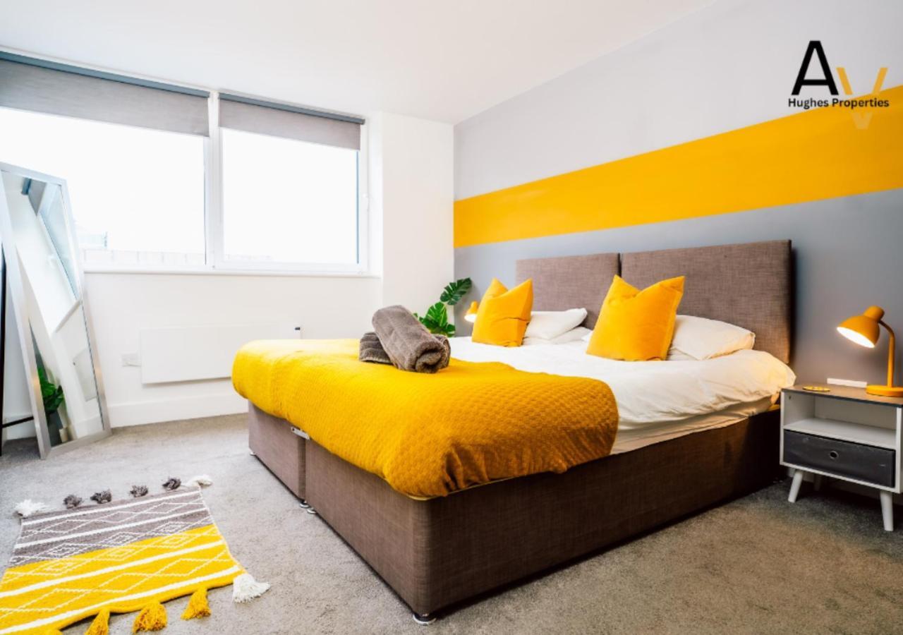Stylish One-Bedroom Apartment - Free Wi-Fi, 4 Mins From Station, Perfect For Business Stays By Av Hughes Properties Milton Keynes Exterior foto